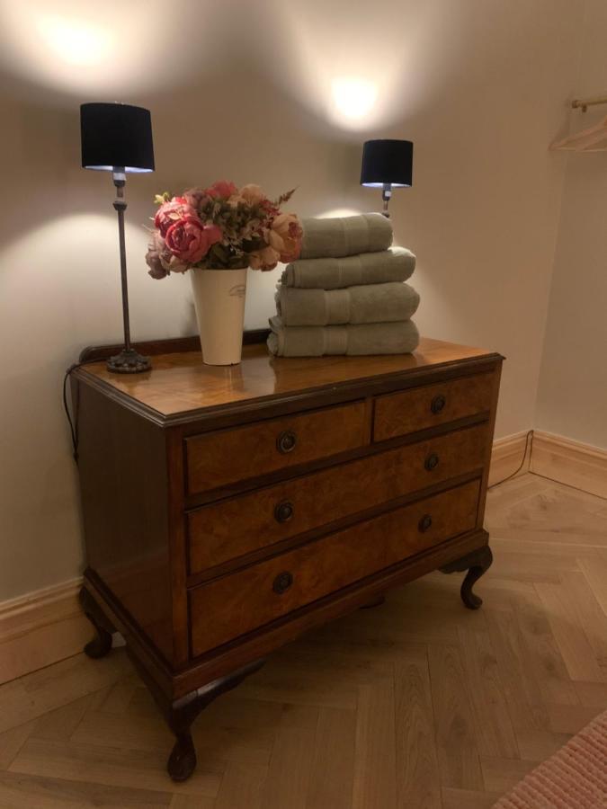 Private Apartment - 3 Bedrooms Harrogate Buitenkant foto